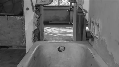 Bathtub-Removal--in-Coconut-Creek-Florida-bathtub-removal-coconut-creek-florida.jpg-image